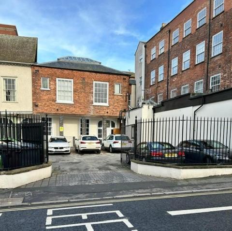 Whiskawaystays - Shaw Mews - Apartment 3 Worcester Exterior foto